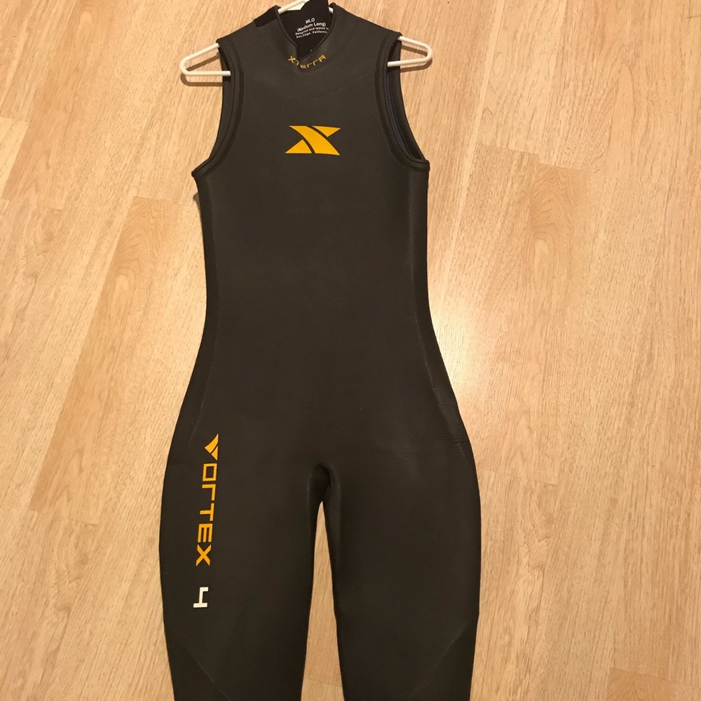 Xterra men’s wet suit